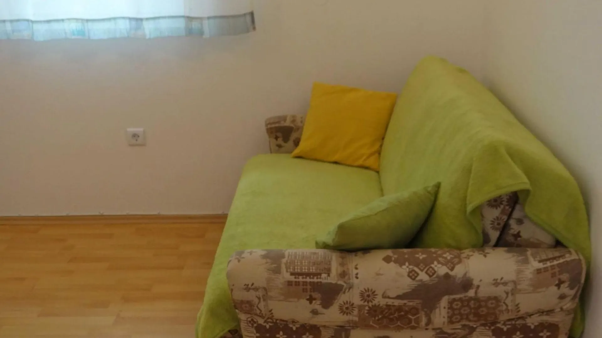 Bright Krk Apartment With Balcony And Beach Proximity - One Bedroom Apartment Krk Town